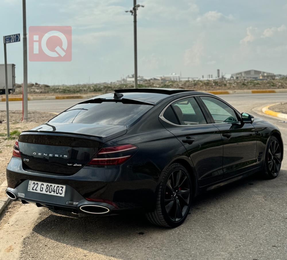 جنسس G70